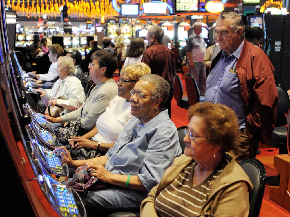 Tips and Tricks for Winning at Slot Machines Online