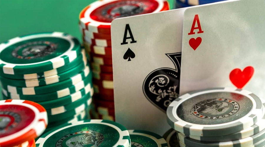 How online casinos ensure the fairness of their games?